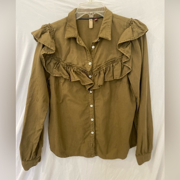 Anthropologie Pilcro Ruffled Chambray Buttondown Medium - Picture 7 of 10